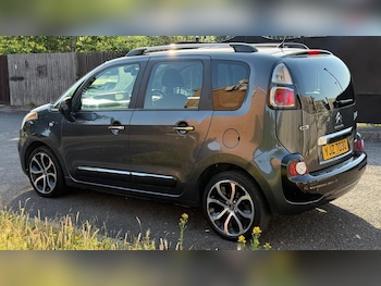 Used Citroen C3 Picasso 2016 for sale - 79026449: Photo
