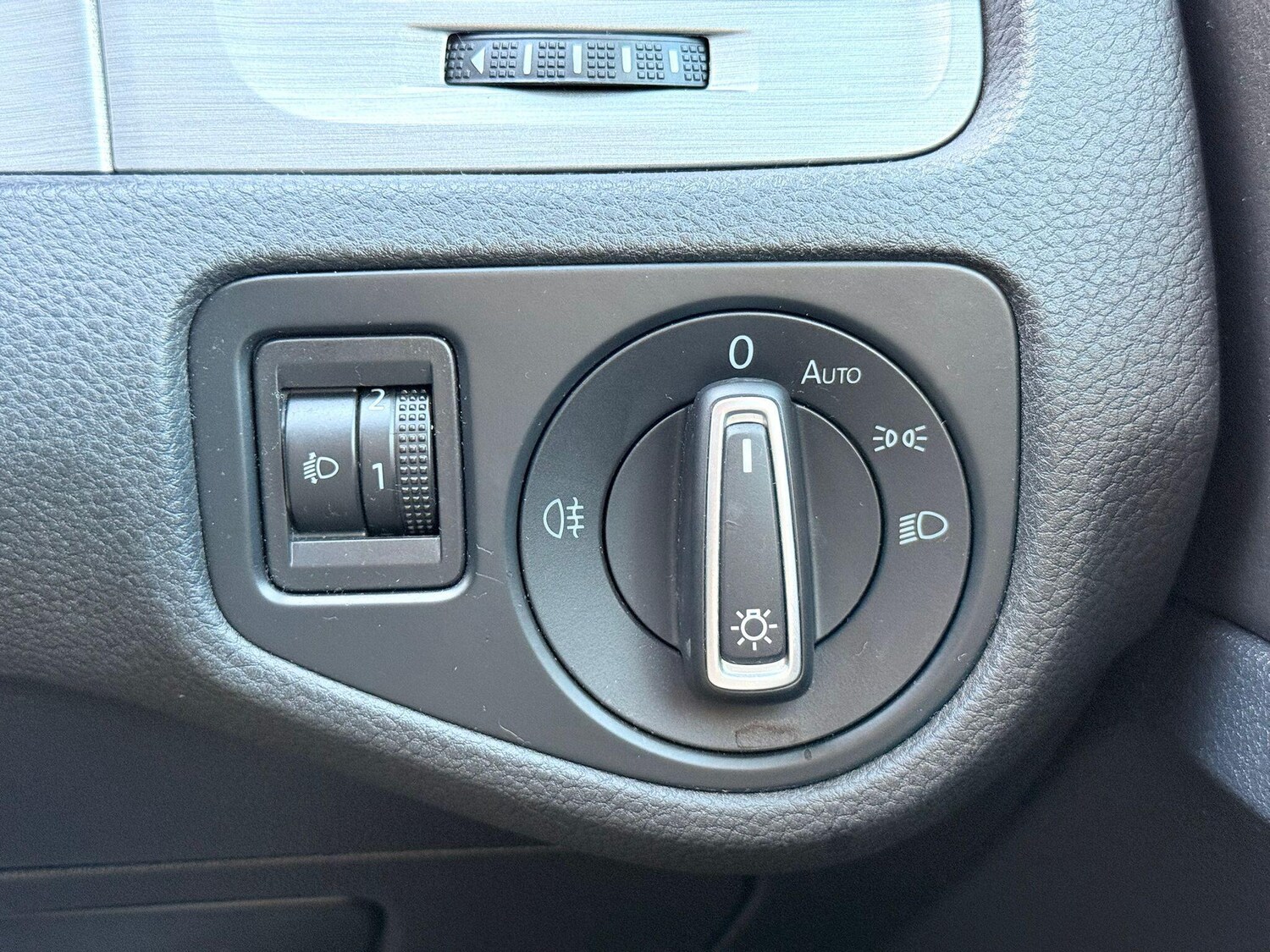 Used Volkswagen Golf 2014 for sale - 77723860: Photo 24