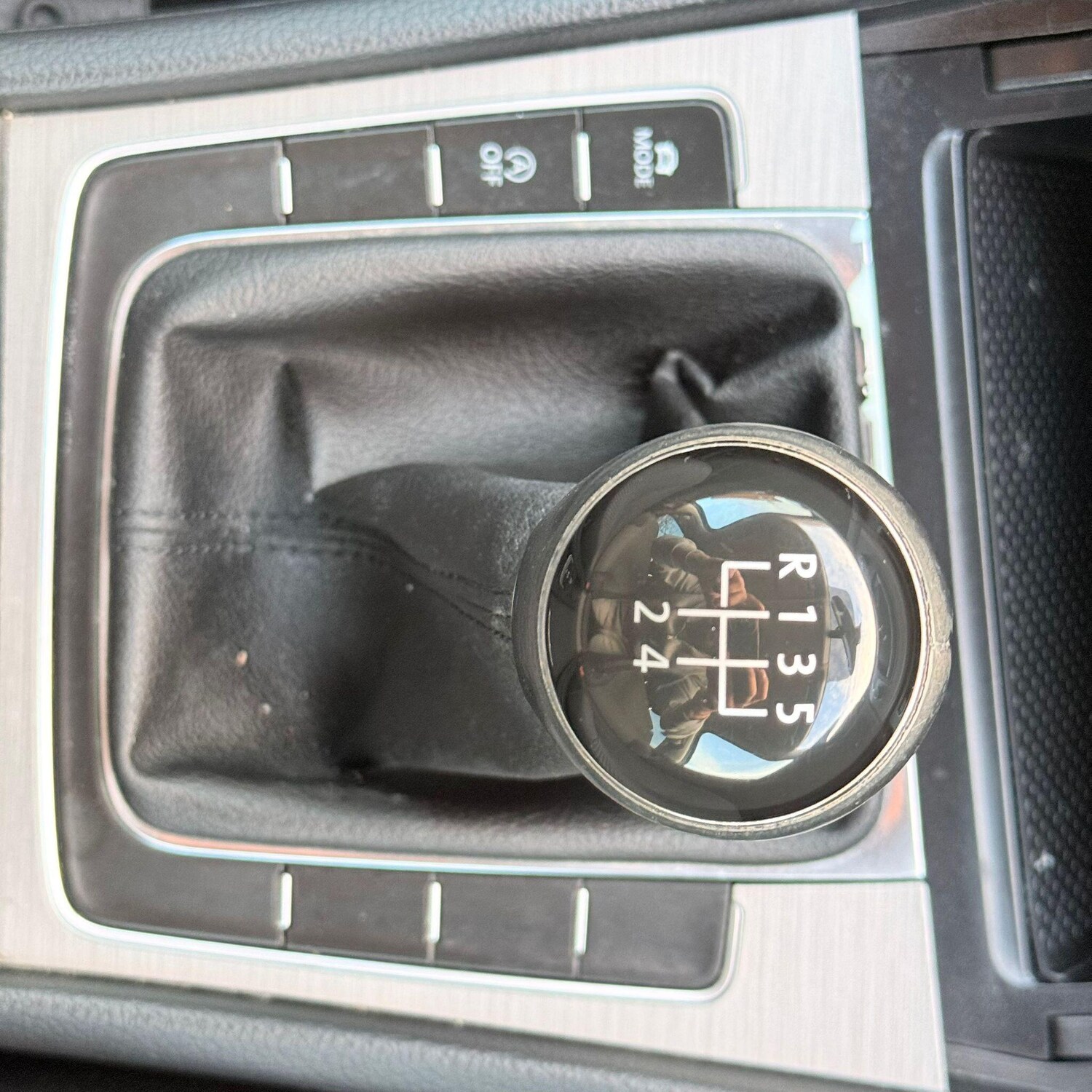 Used Volkswagen Golf 2014 for sale - 77723860: Photo 28