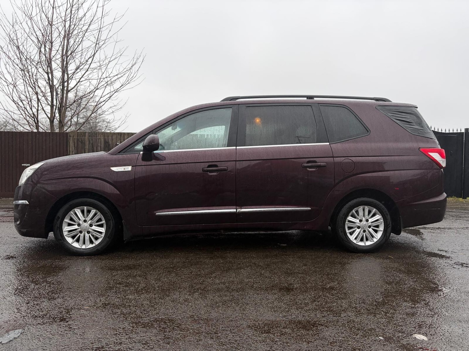 Used Ssangyong Turismo 2016 for sale - 77454910: Photo 15