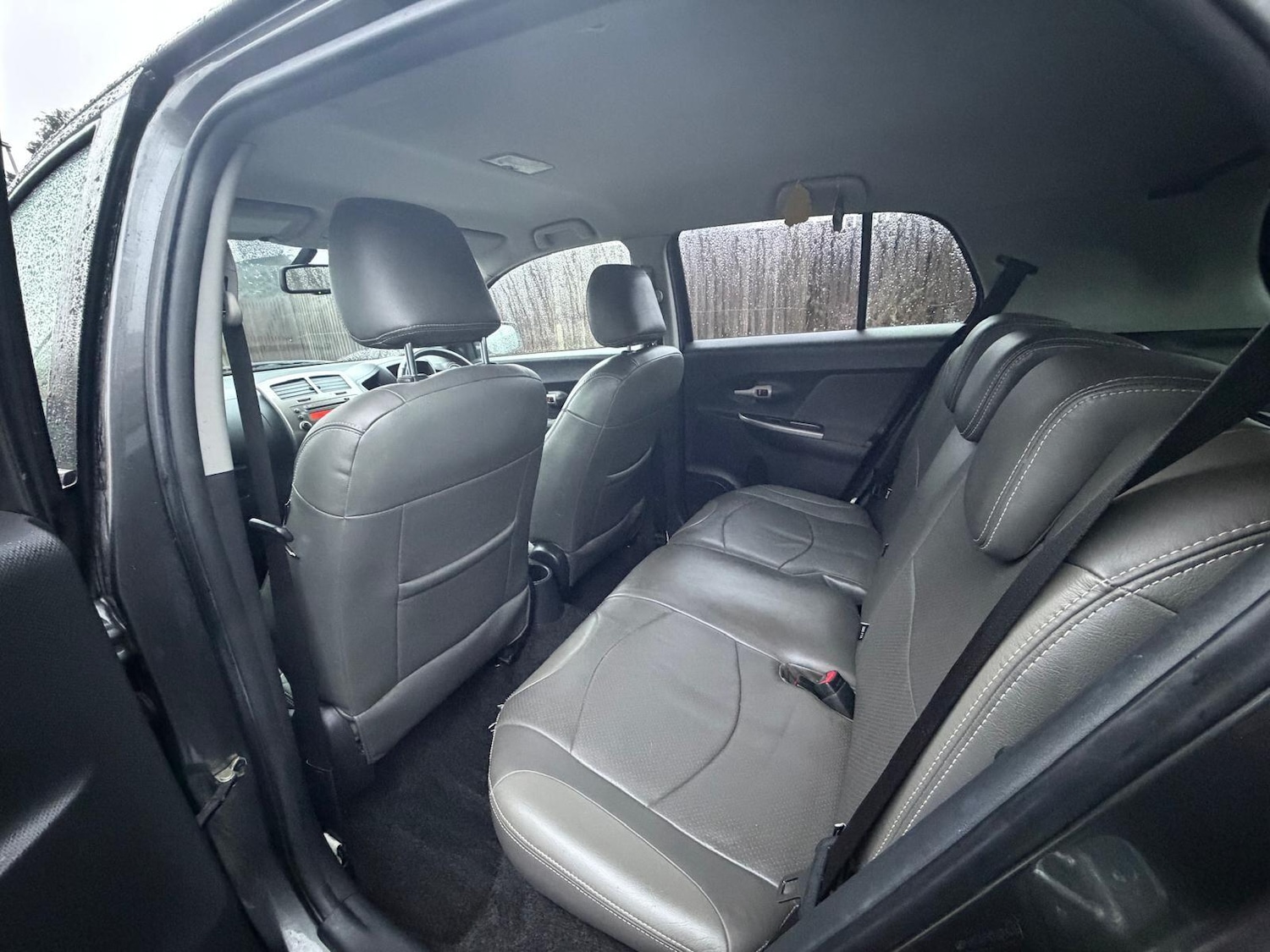 Used Ssangyong Turismo 2016 for sale - 77454910: Photo 36