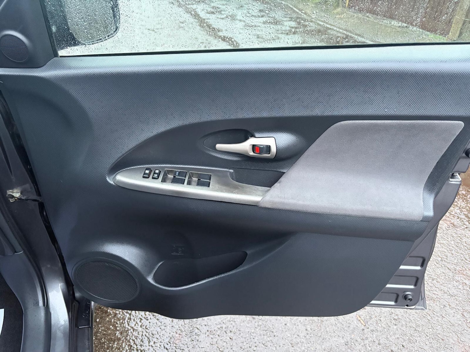 Used Ssangyong Turismo 2016 for sale - 77454910: Photo 42