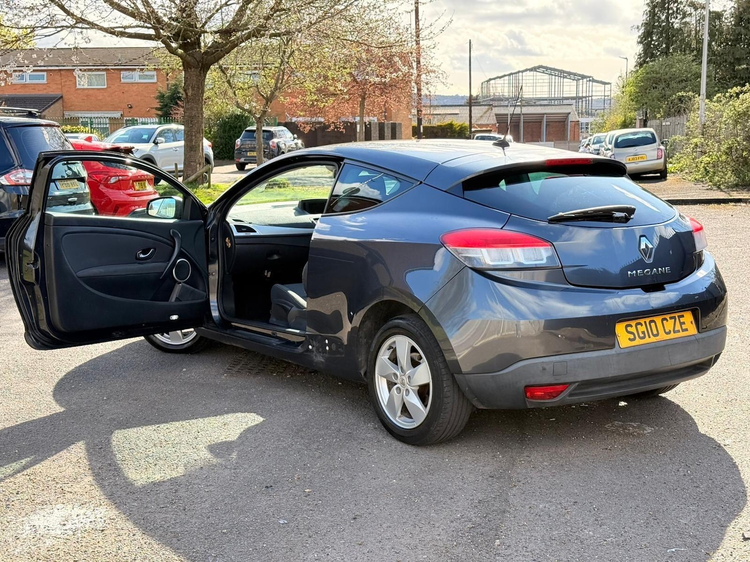 Used Renault Megane 2010 for sale - 78141373: Photo 11