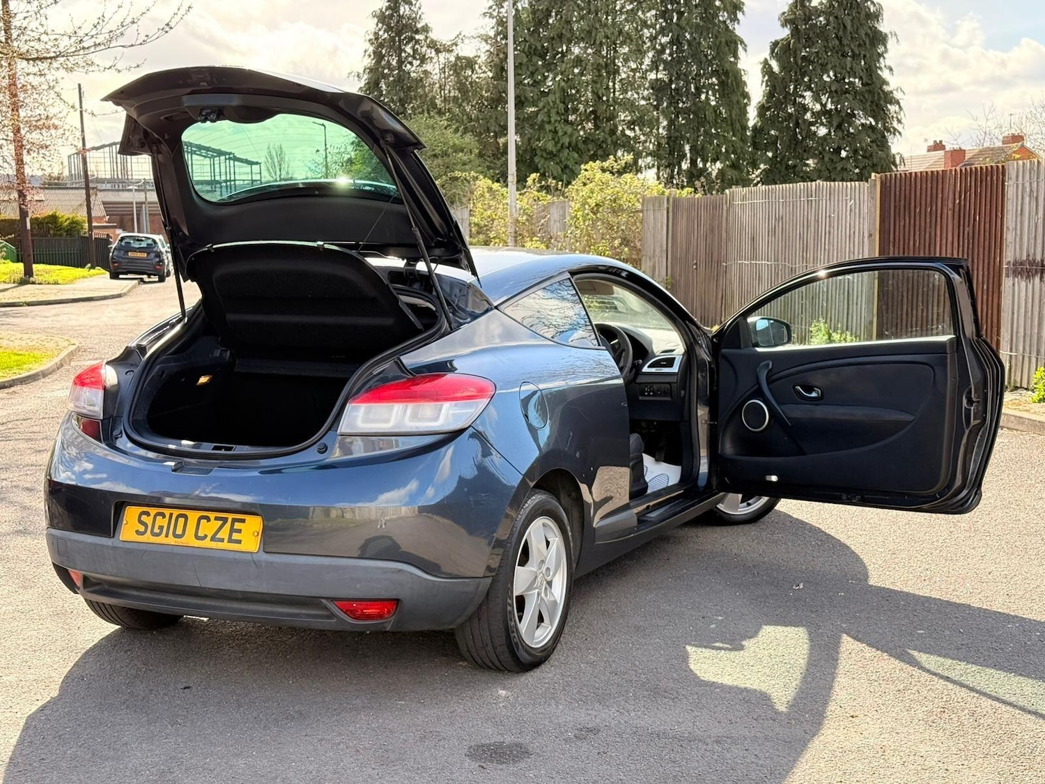 Used Renault Megane 2010 for sale - 78141373: Photo 17