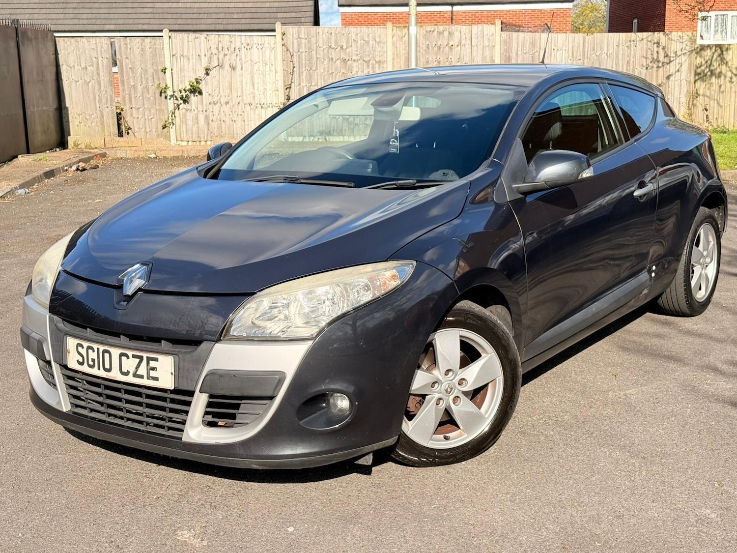 Used Renault Megane 2010 for sale - 78141373: Photo 3