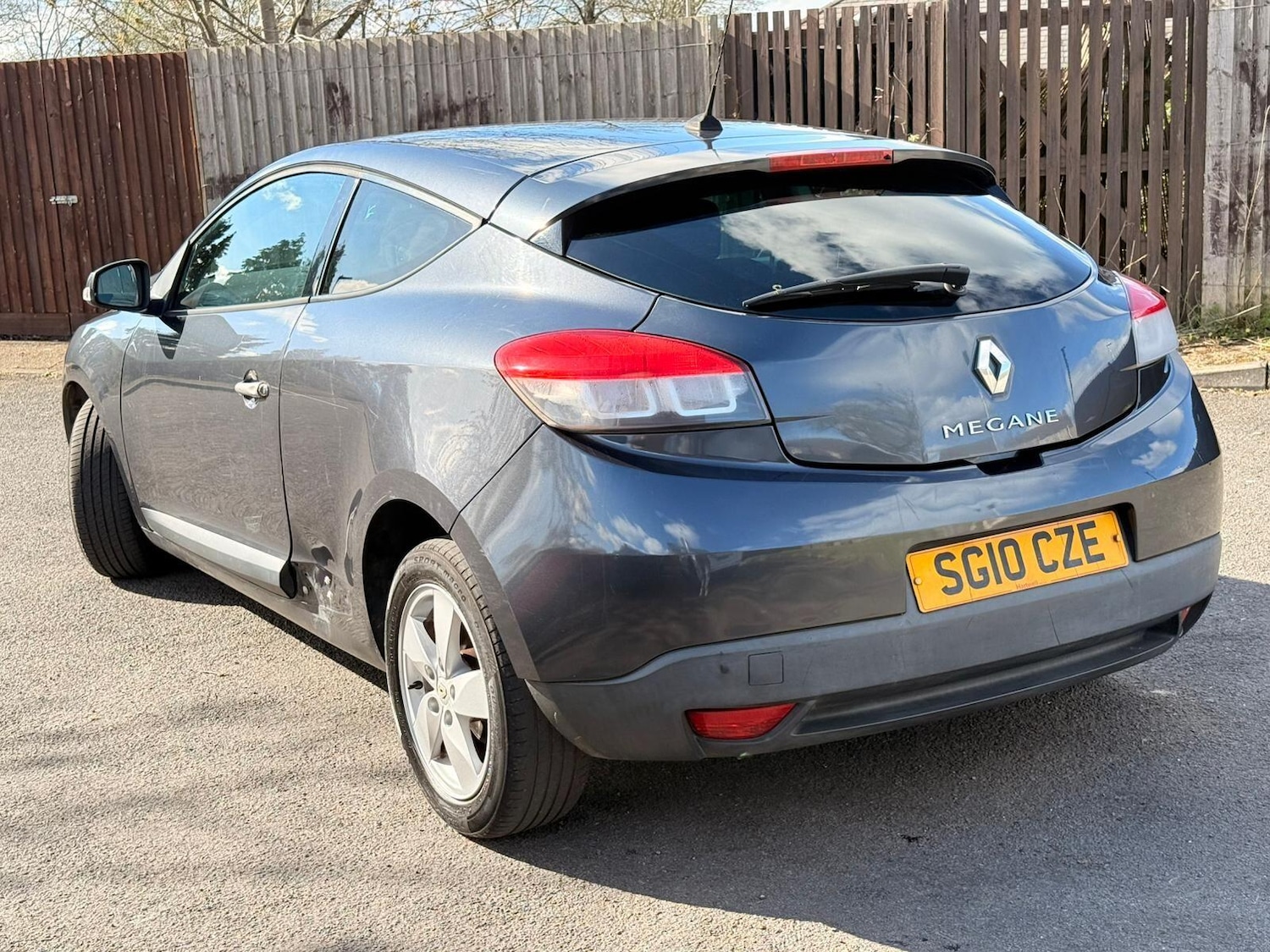 Used Renault Megane 2010 for sale - 78141373: Photo 4