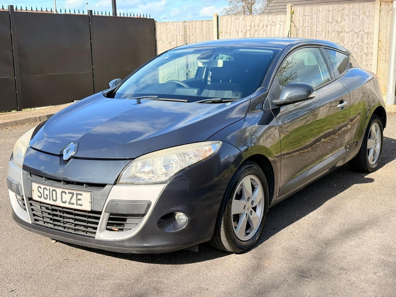 Used Renault Megane 2010 for sale - 78141373: Photo 6