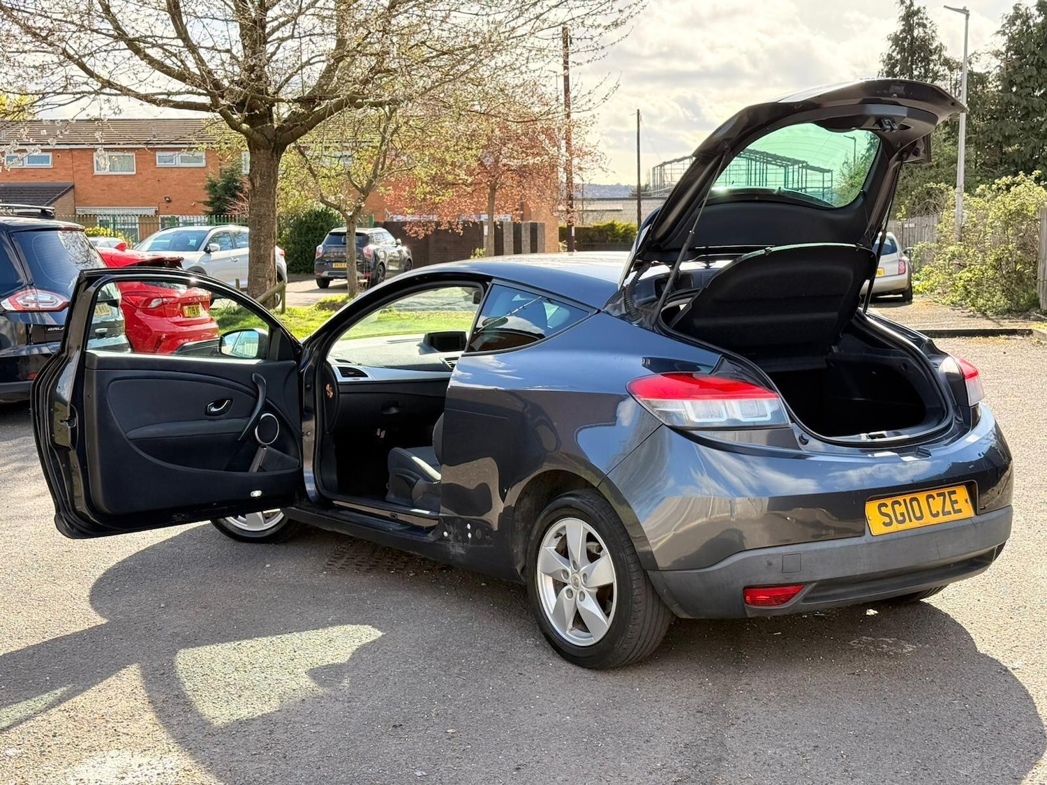 Used Renault Megane 2010 for sale - 78141373: Photo 9
