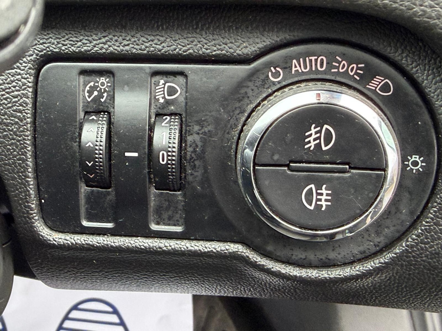 Used Vauxhall Insignia 2011 for sale - 77411767: Photo 24