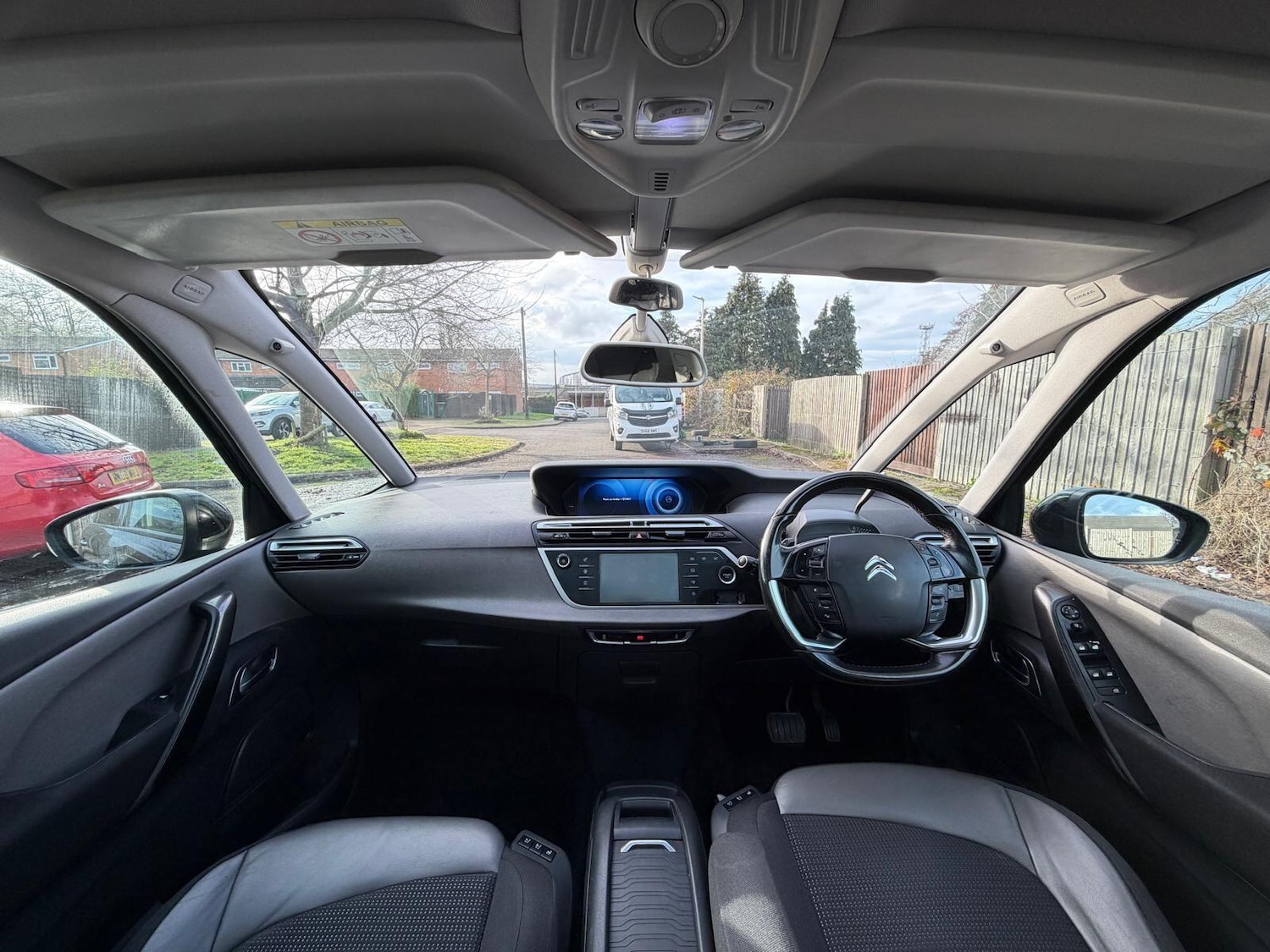 Used Citroen C4 Grand Picasso 2016 for sale - 76942548: Photo 11