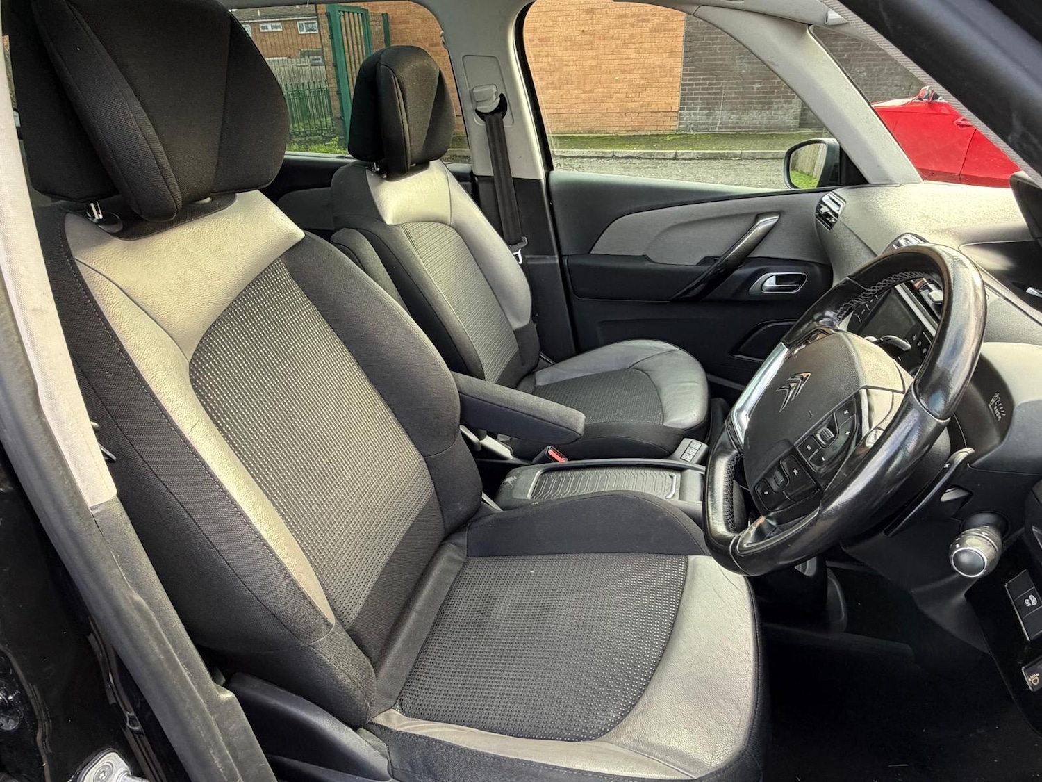 Used Citroen C4 Grand Picasso 2016 for sale - 76942548: Photo 14