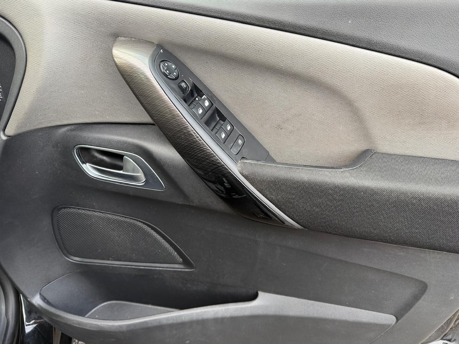 Used Citroen C4 Grand Picasso 2016 for sale - 76942548: Photo 25