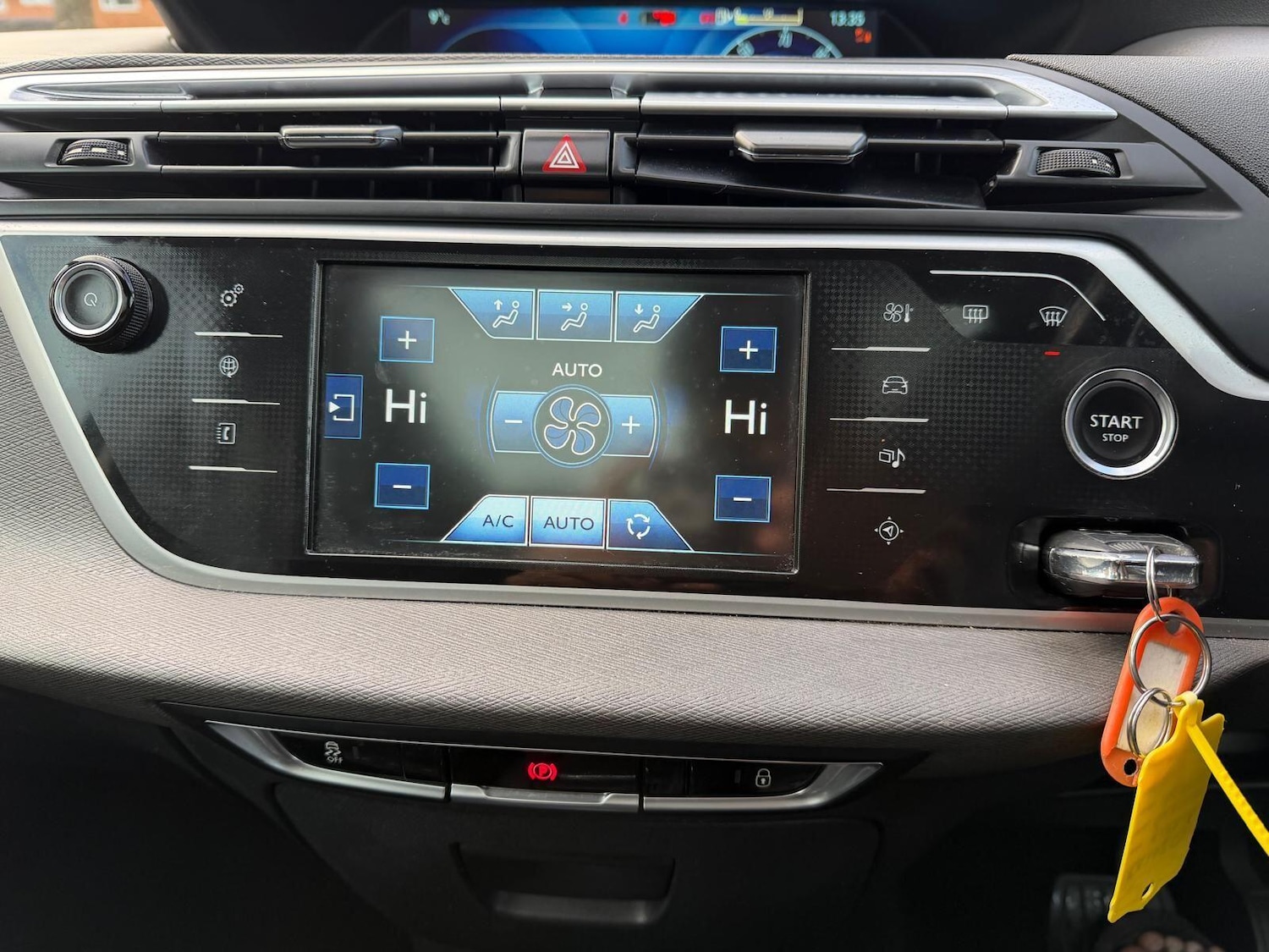 Used Citroen C4 Grand Picasso 2016 for sale - 76942548: Photo 36