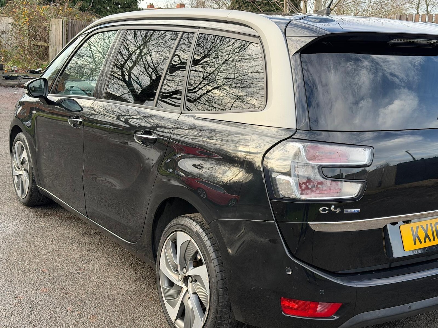 Used Citroen C4 Grand Picasso 2016 for sale - 76942548: Photo 4