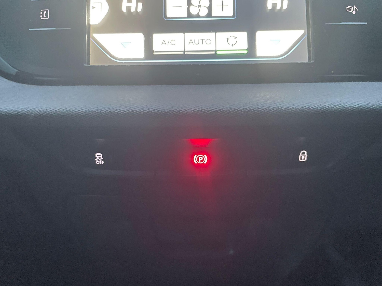 Used Citroen C4 Grand Picasso 2014 for sale - 76584436: Photo 32