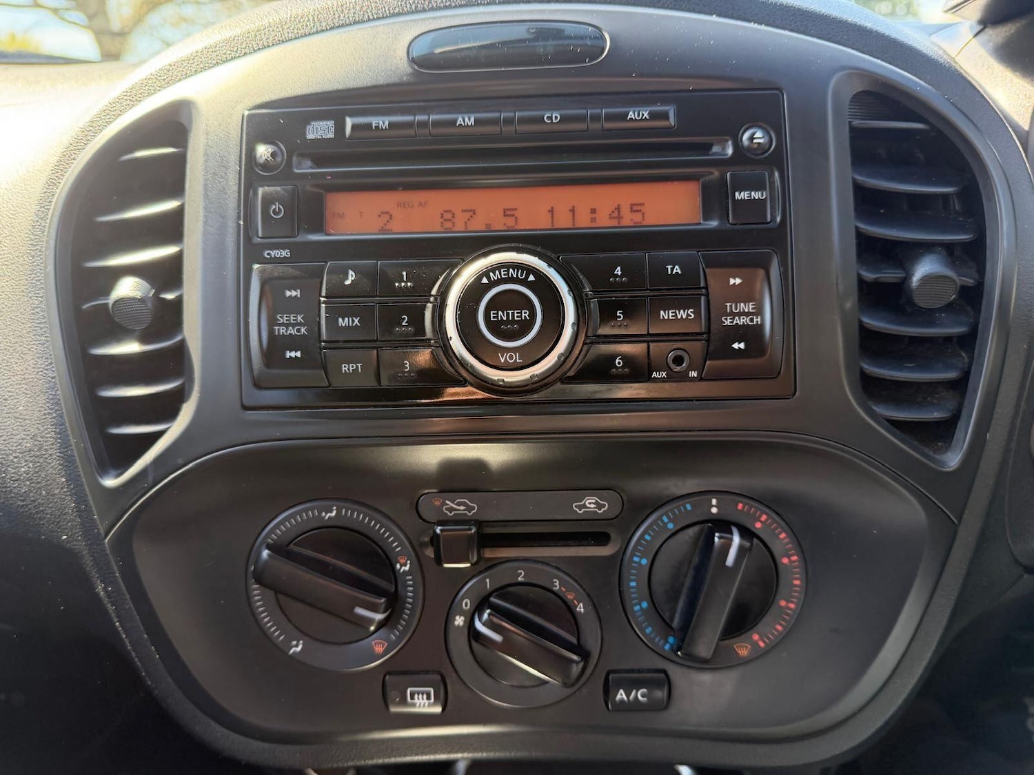 Used Nissan Juke 2013 for sale - 78147949: Photo 29