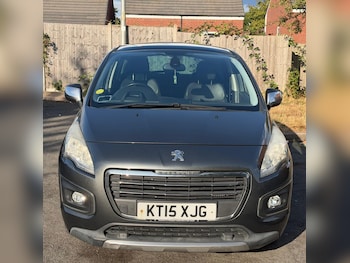 Used Peugeot 3008 2015 for sale - 79609349: Photo