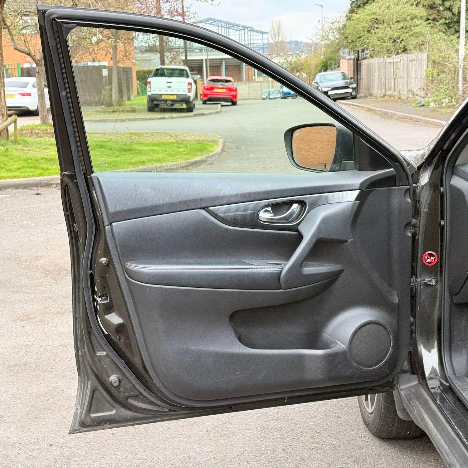 Used Nissan X-Trail 2015 for sale - 78205275: Photo 28