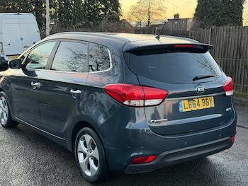 Used Kia Carens 2015 for sale - 77564795: Photo