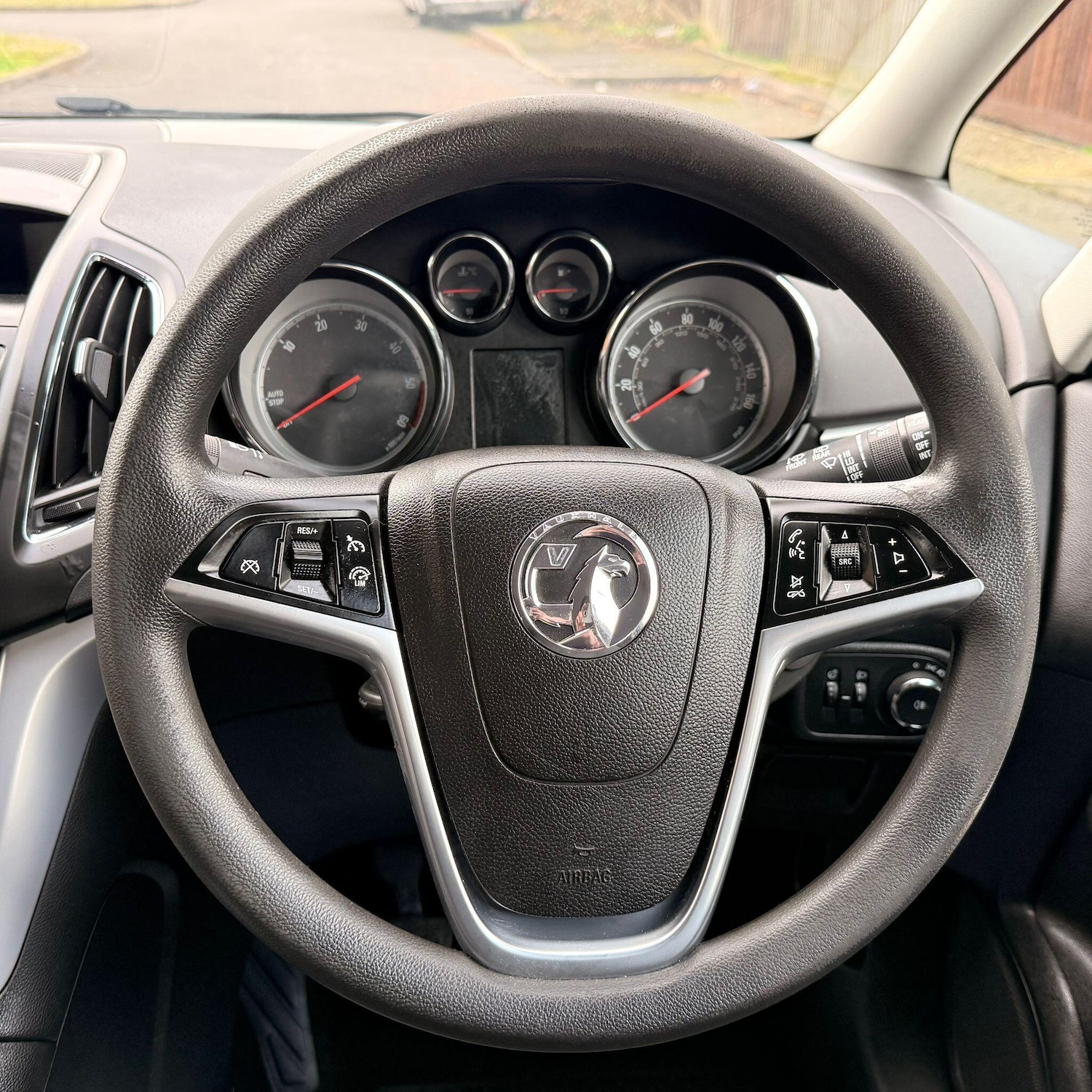 Used Vauxhall Zafira 2016 for sale - 77645914: Photo 50