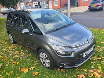 Used Citroen C4 Grand Picasso 2016 for sale - 76192890: Photo
