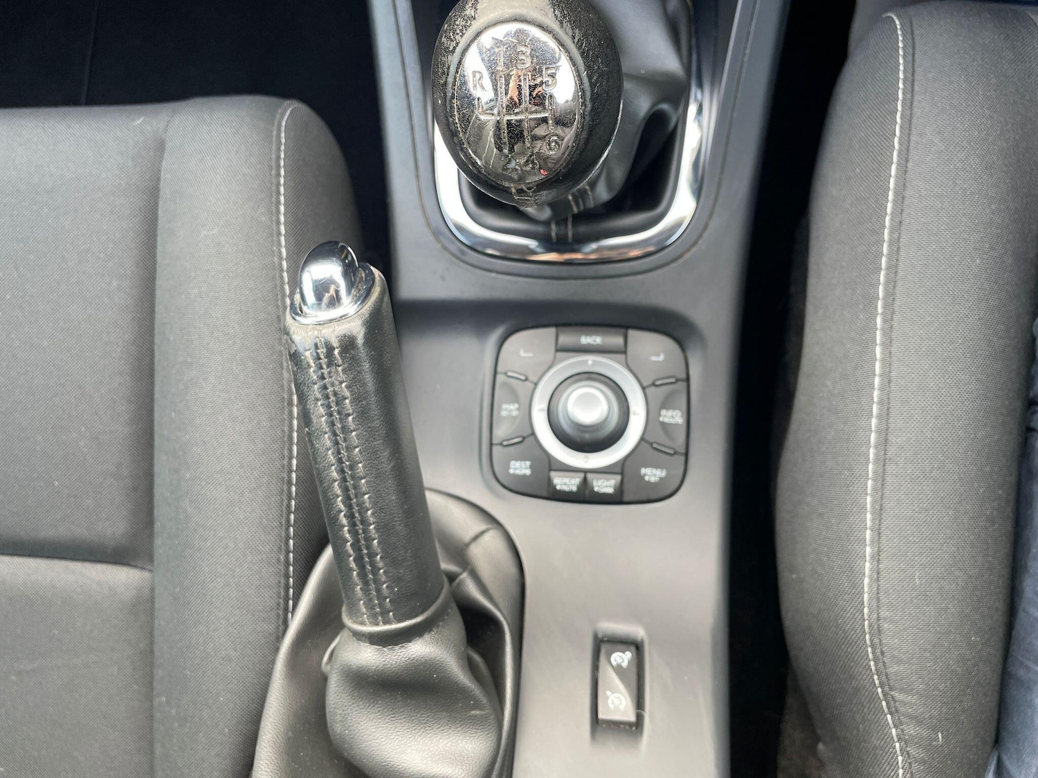 Used Renault Megane 2013 for sale - 76398119: Photo 18