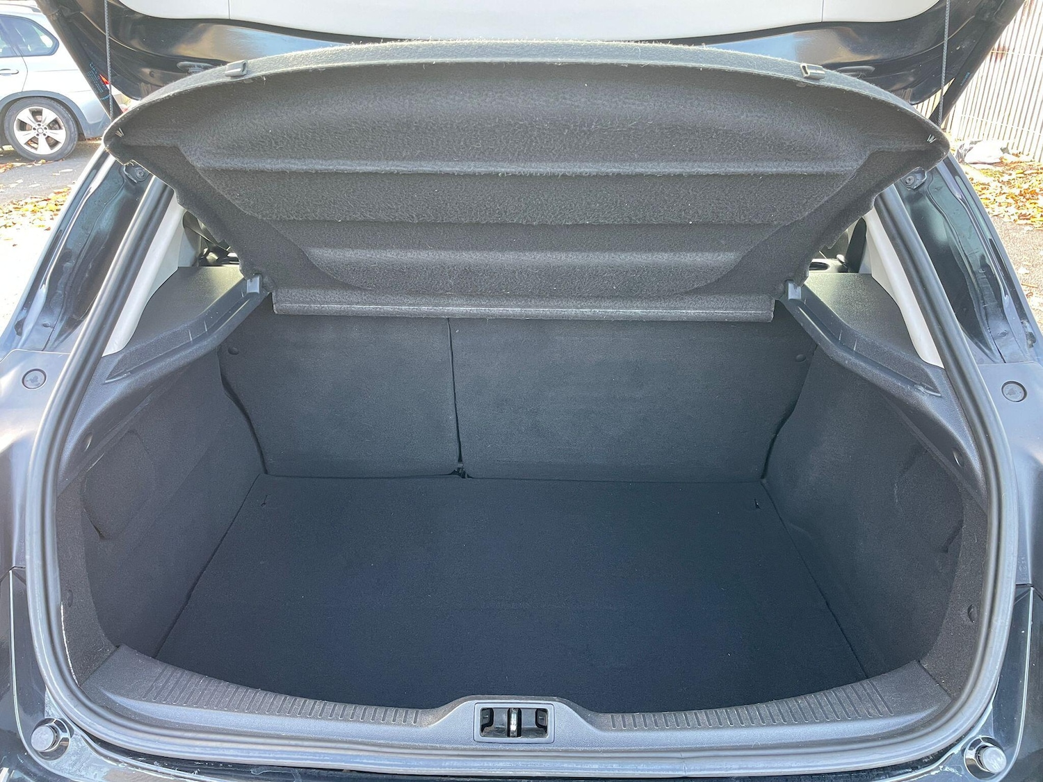 Used Renault Megane 2013 for sale - 76398119: Photo 35