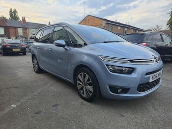 Used Citroen C4 Grand Picasso 2016 for sale - 76192908: Photo