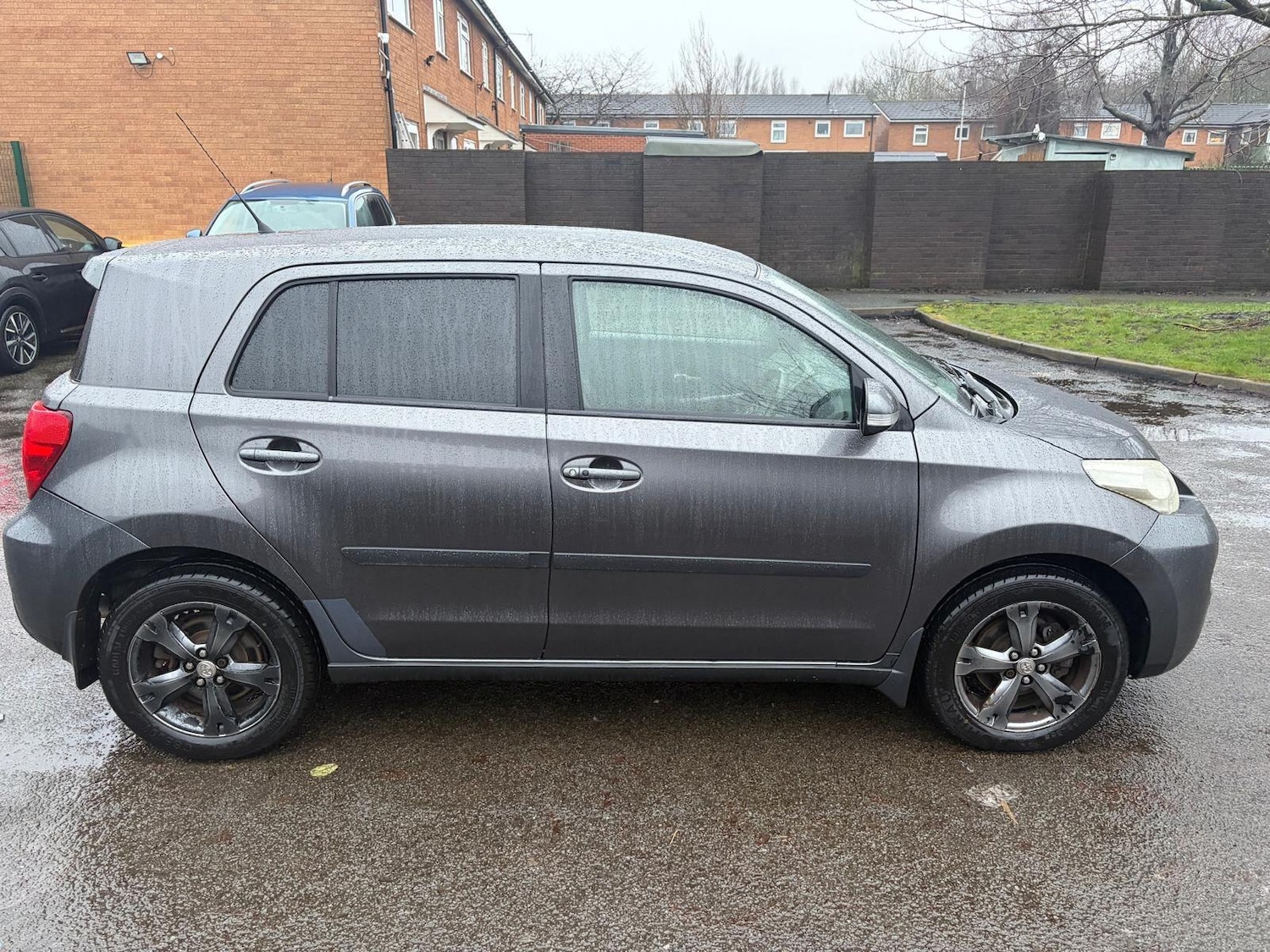 Used Toyota Urban Cruiser 2010 for sale - 77424964: Photo 21