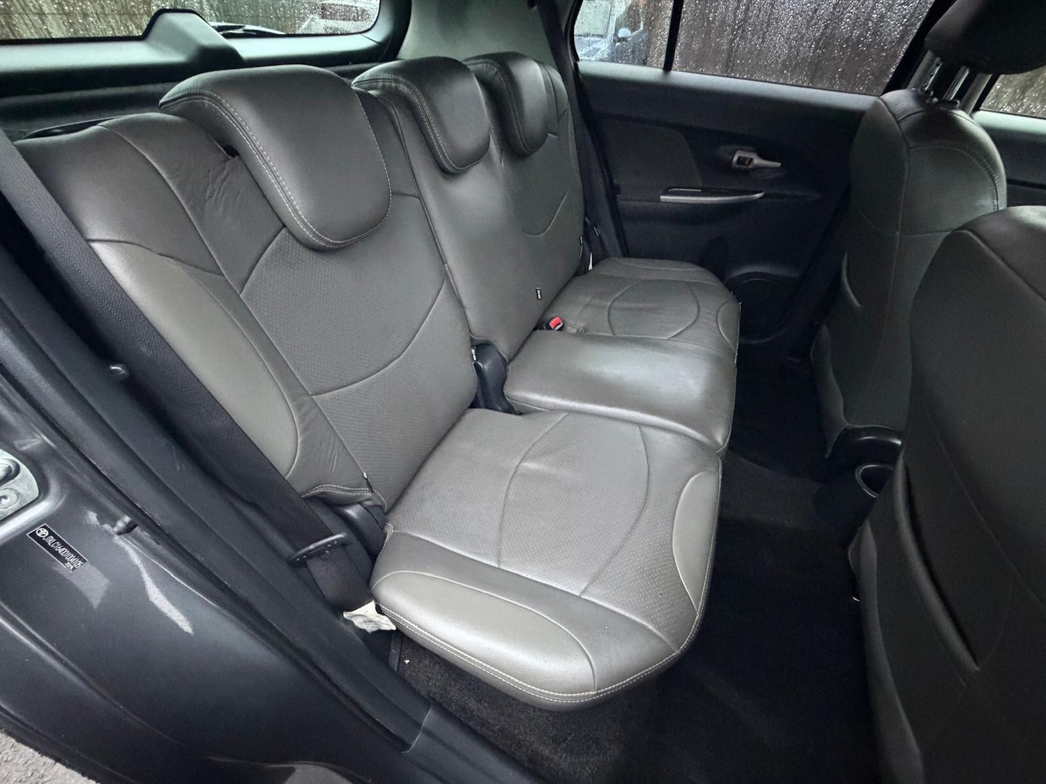 Used Toyota Urban Cruiser 2010 for sale - 77424964: Photo 35