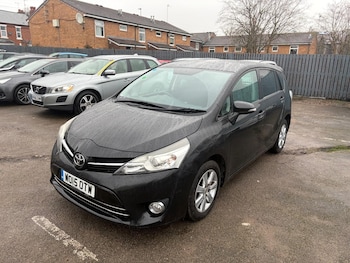 (15) - 1.6 D-4D Icon Euro 6 (s/s) 5dr