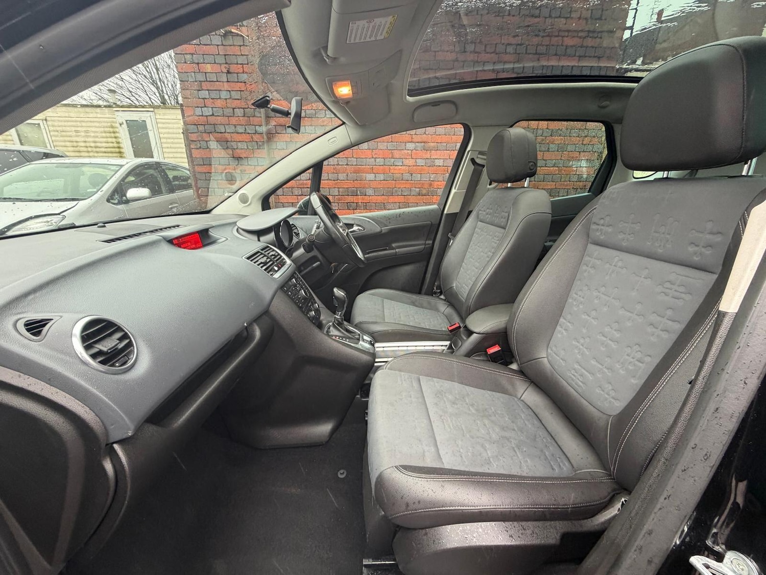 Used Vauxhall Meriva 2010 for sale - 77468115: Photo 45