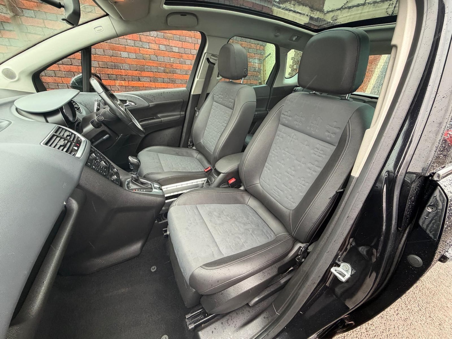 Used Vauxhall Meriva 2010 for sale - 77468115: Photo 48