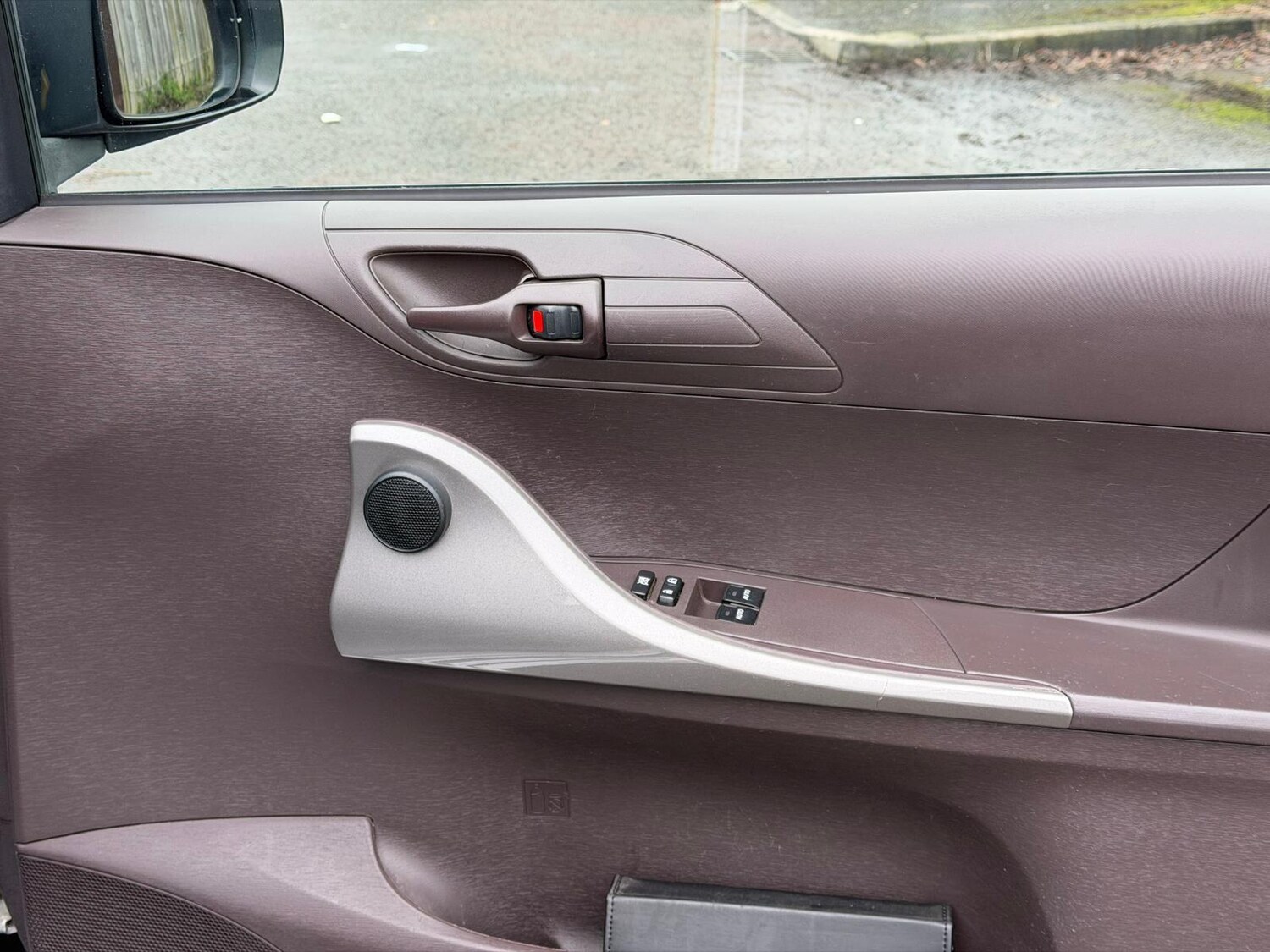 Used Toyota IQ 2009 for sale - 77839723: Photo 19