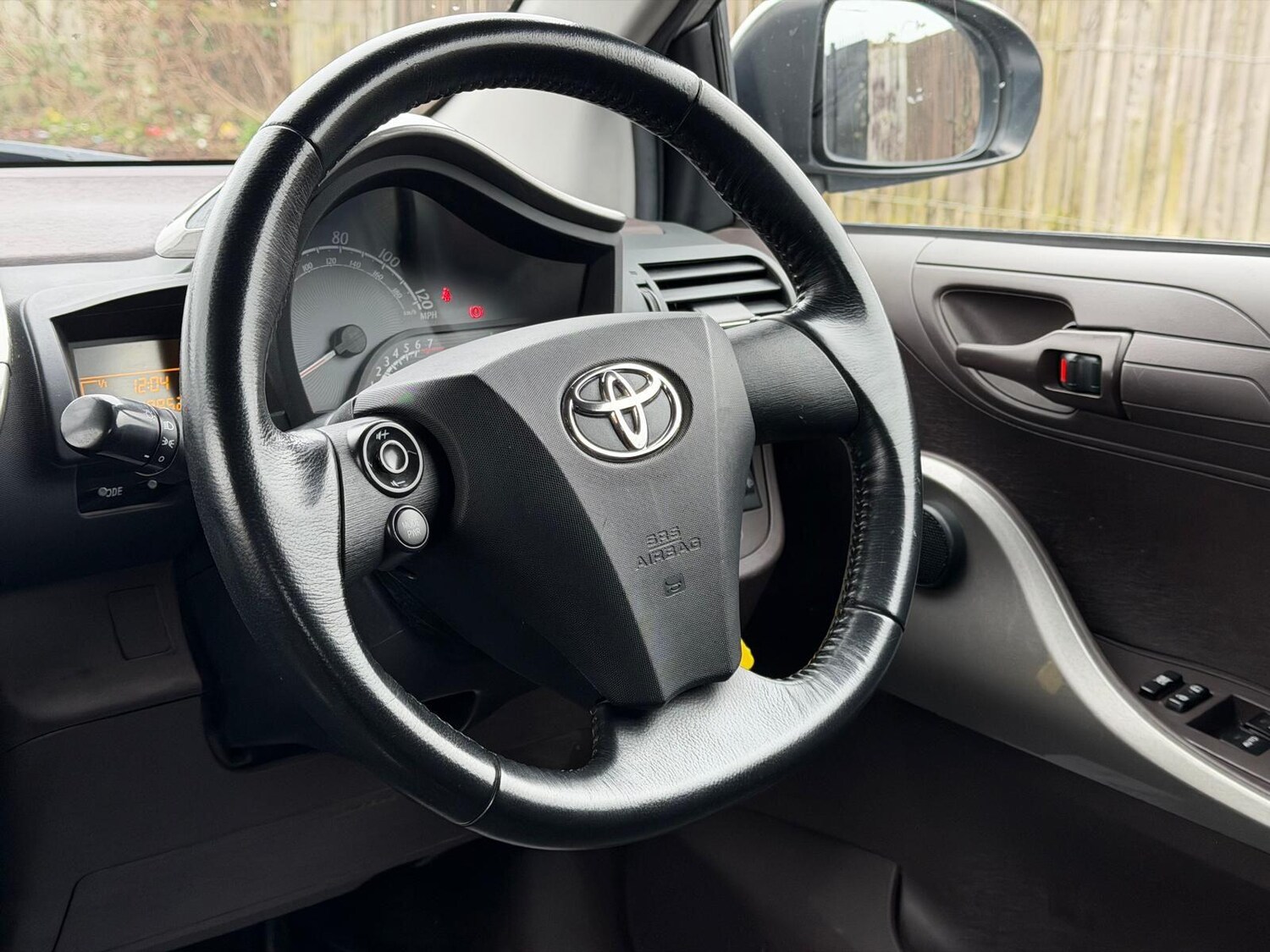 Used Toyota IQ 2009 for sale - 77839723: Photo 24