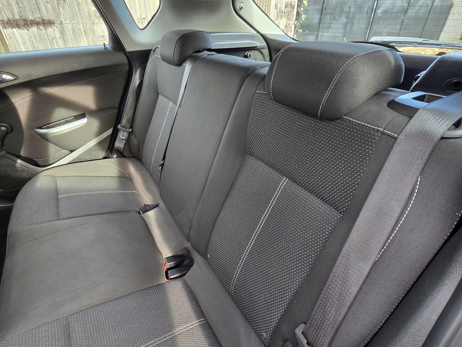 Used Vauxhall Astra 2010 for sale - 76398484: Photo 31