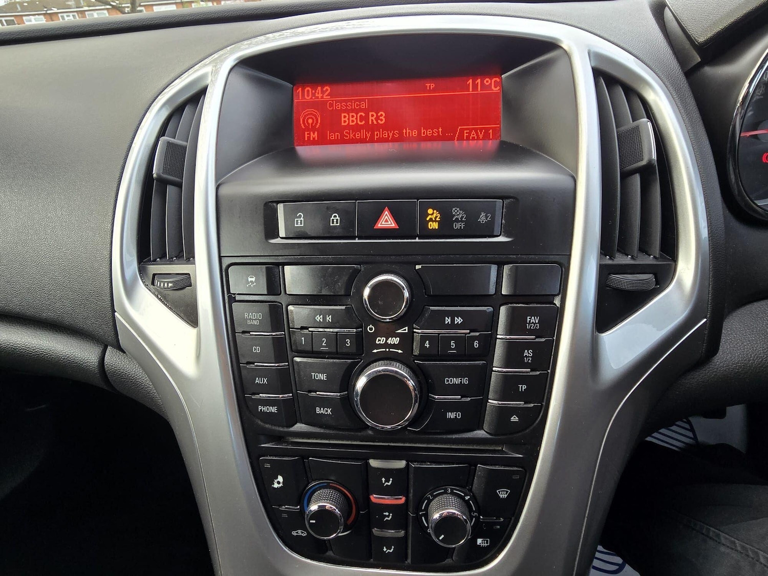 Used Vauxhall Astra 2010 for sale - 76398484: Photo 42