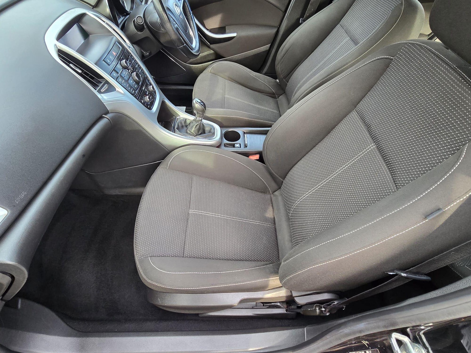 Used Vauxhall Astra 2010 for sale - 76398484: Photo 48