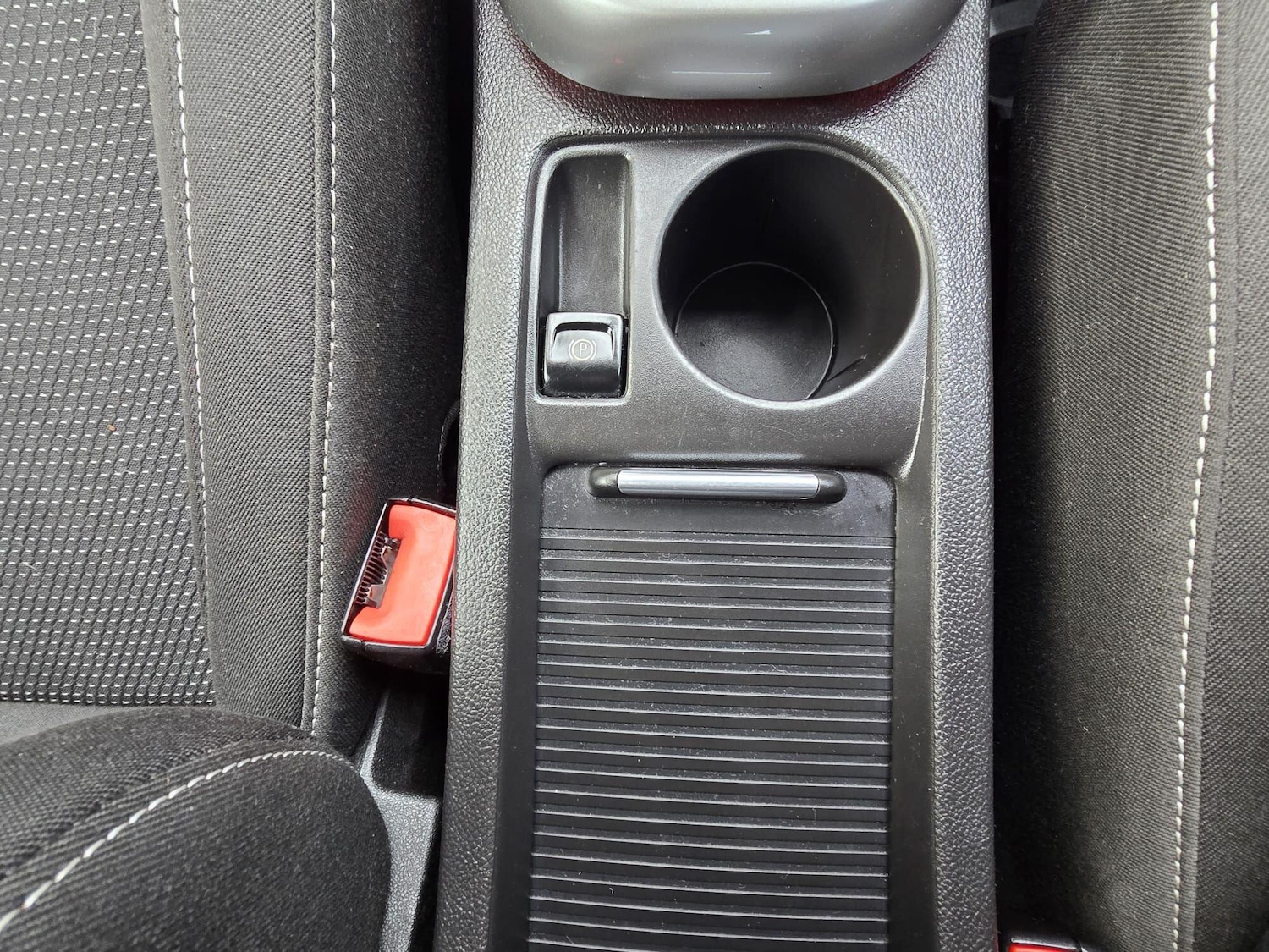 Used Vauxhall Astra 2010 for sale - 76398484: Photo 49