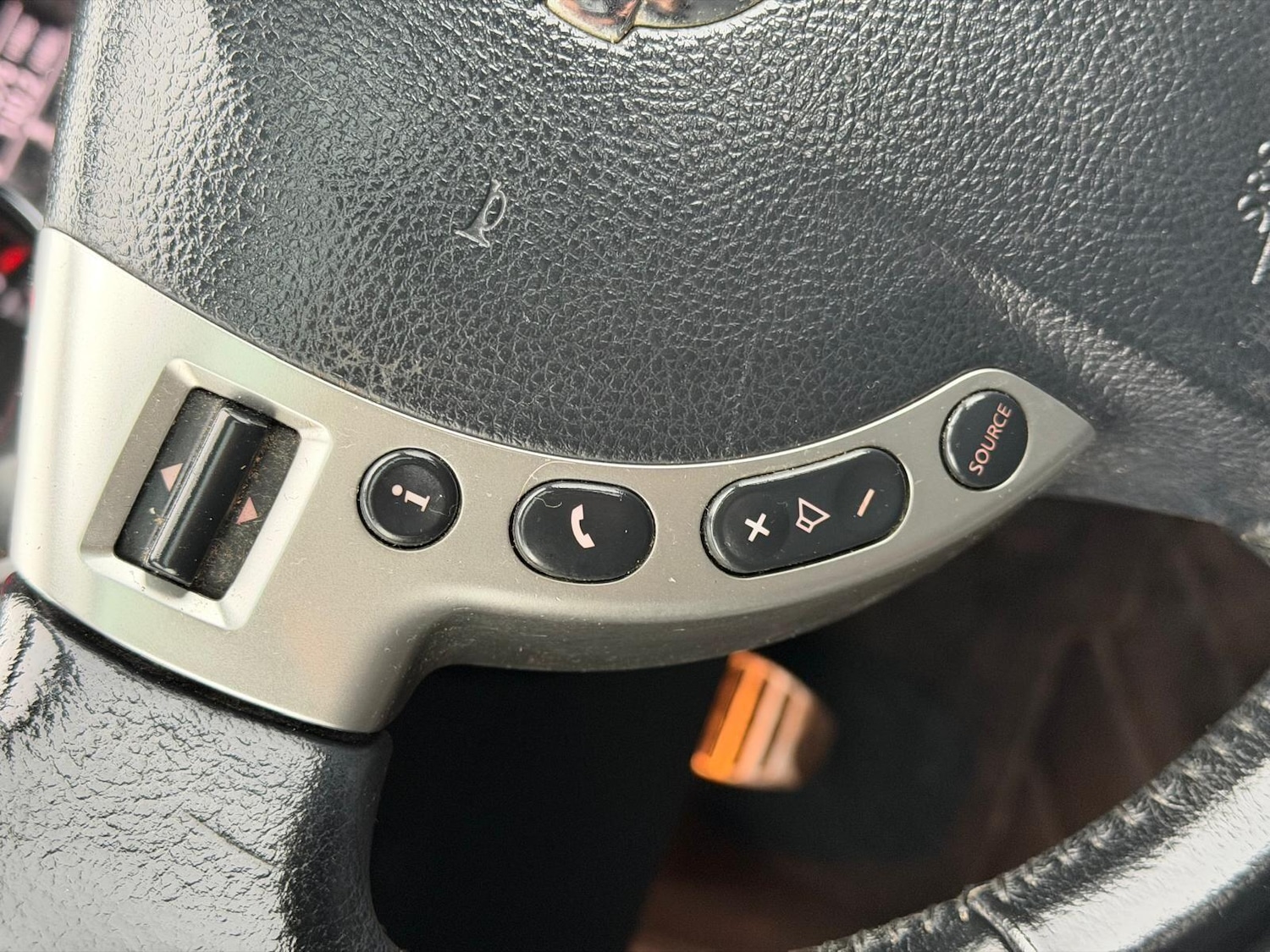 Used Nissan Qashqai+2 2011 for sale - 77084383: Photo 21