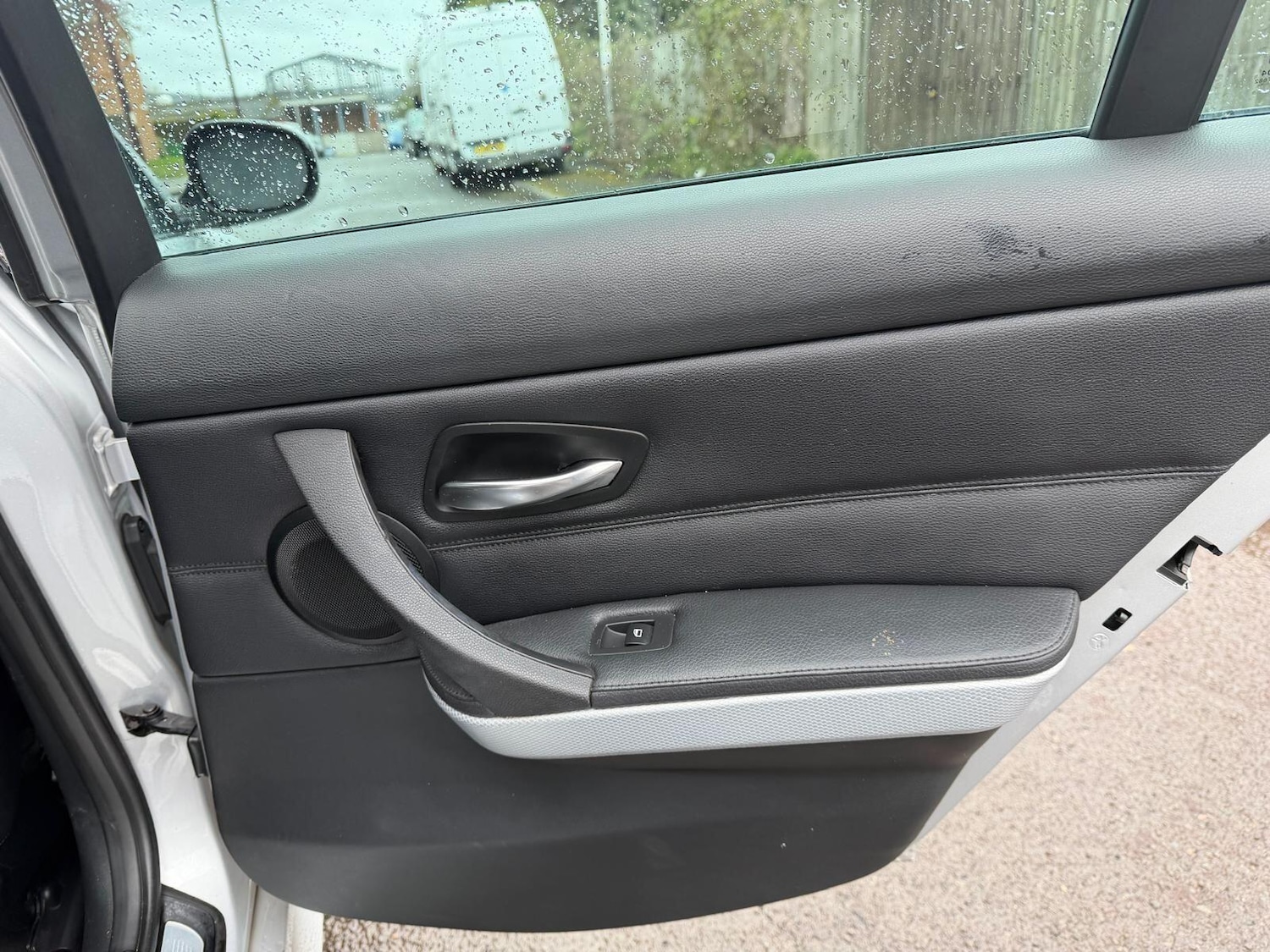 Used BMW 3 Series 2011 for sale - 78062902: Photo 26