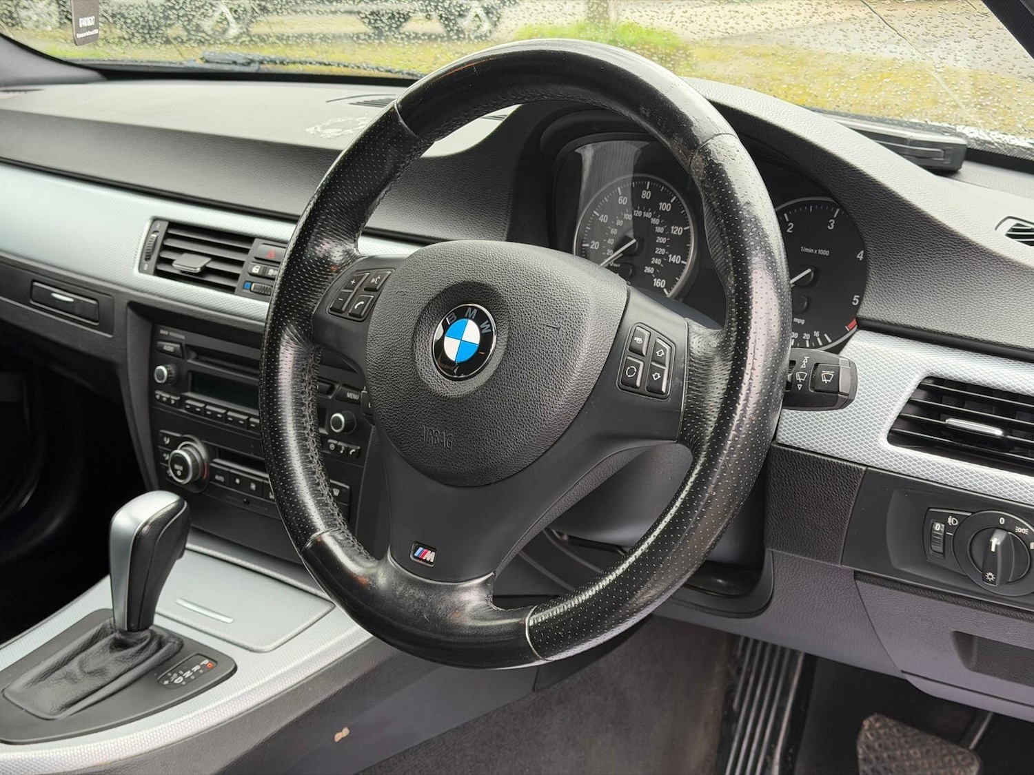 Used BMW 3 Series 2011 for sale - 78062902: Photo 38