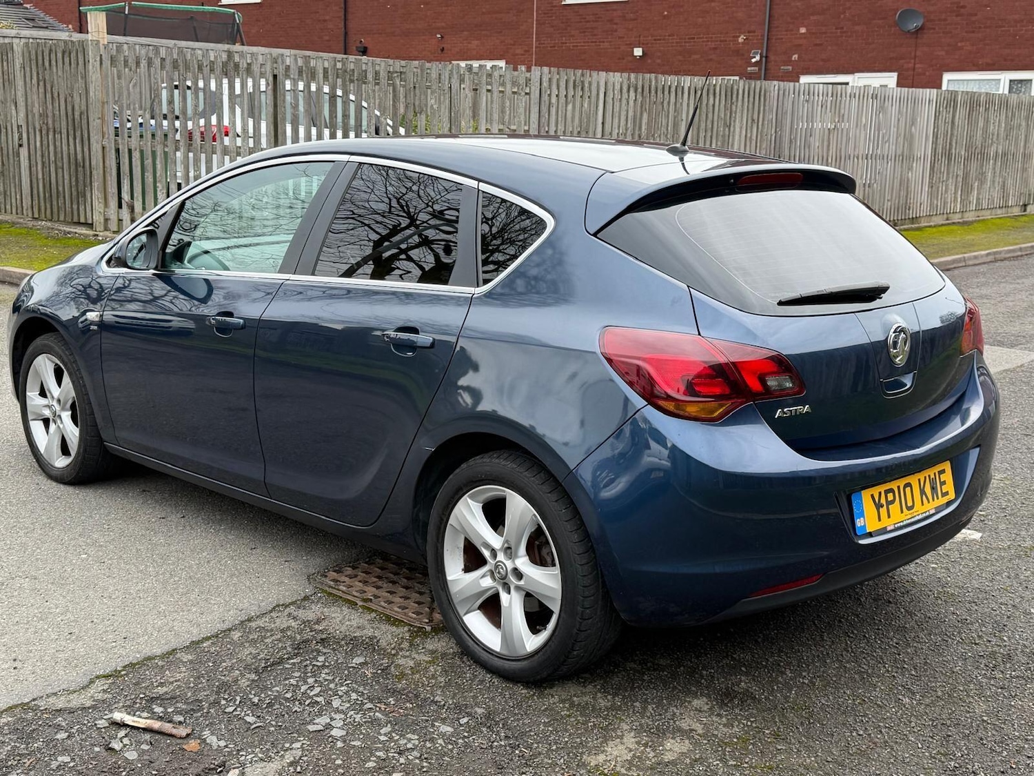 Used Vauxhall Astra 2010 for sale - 77314646: Photo 4
