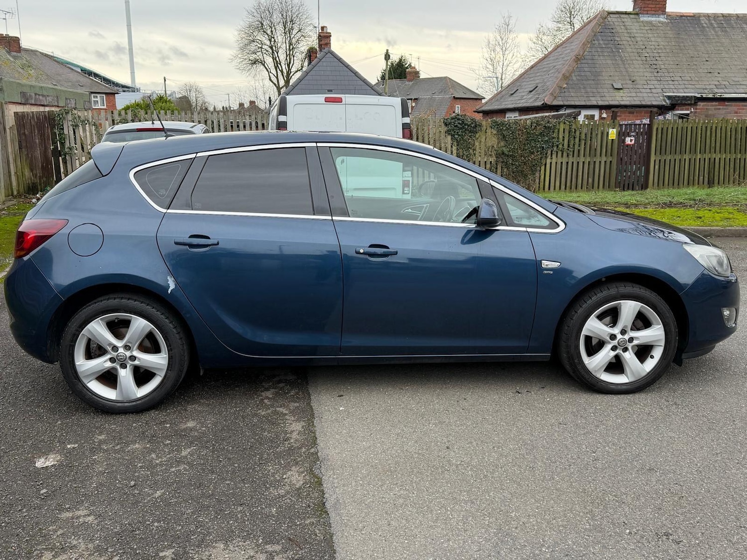 Used Vauxhall Astra 2010 for sale - 77314646: Photo 8