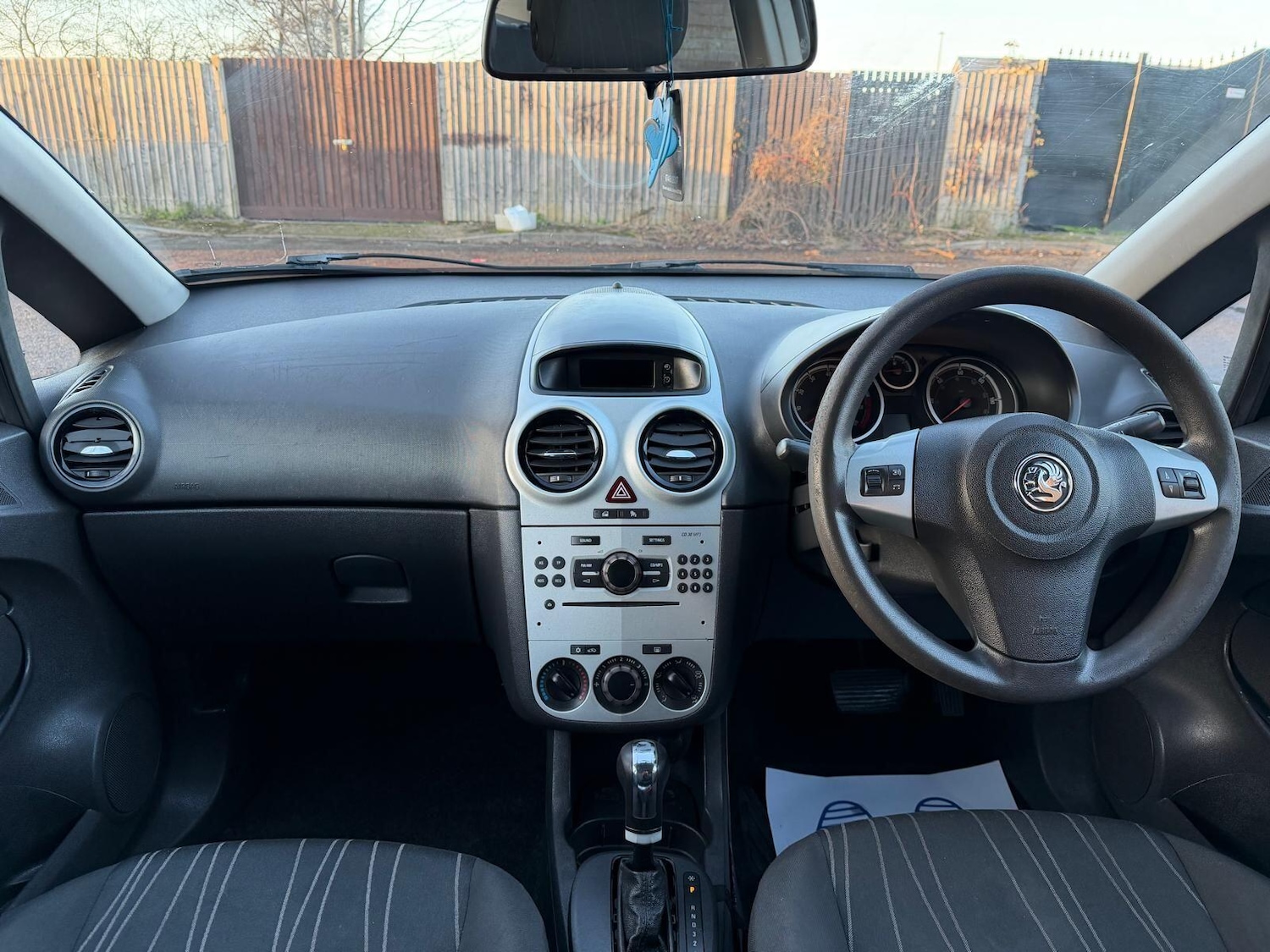 Used Vauxhall Corsa 2009 for sale - 77238166: Photo 10