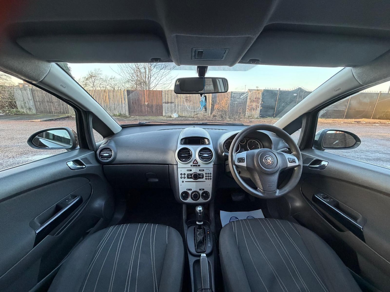 Used Vauxhall Corsa 2009 for sale - 77238166: Photo 11