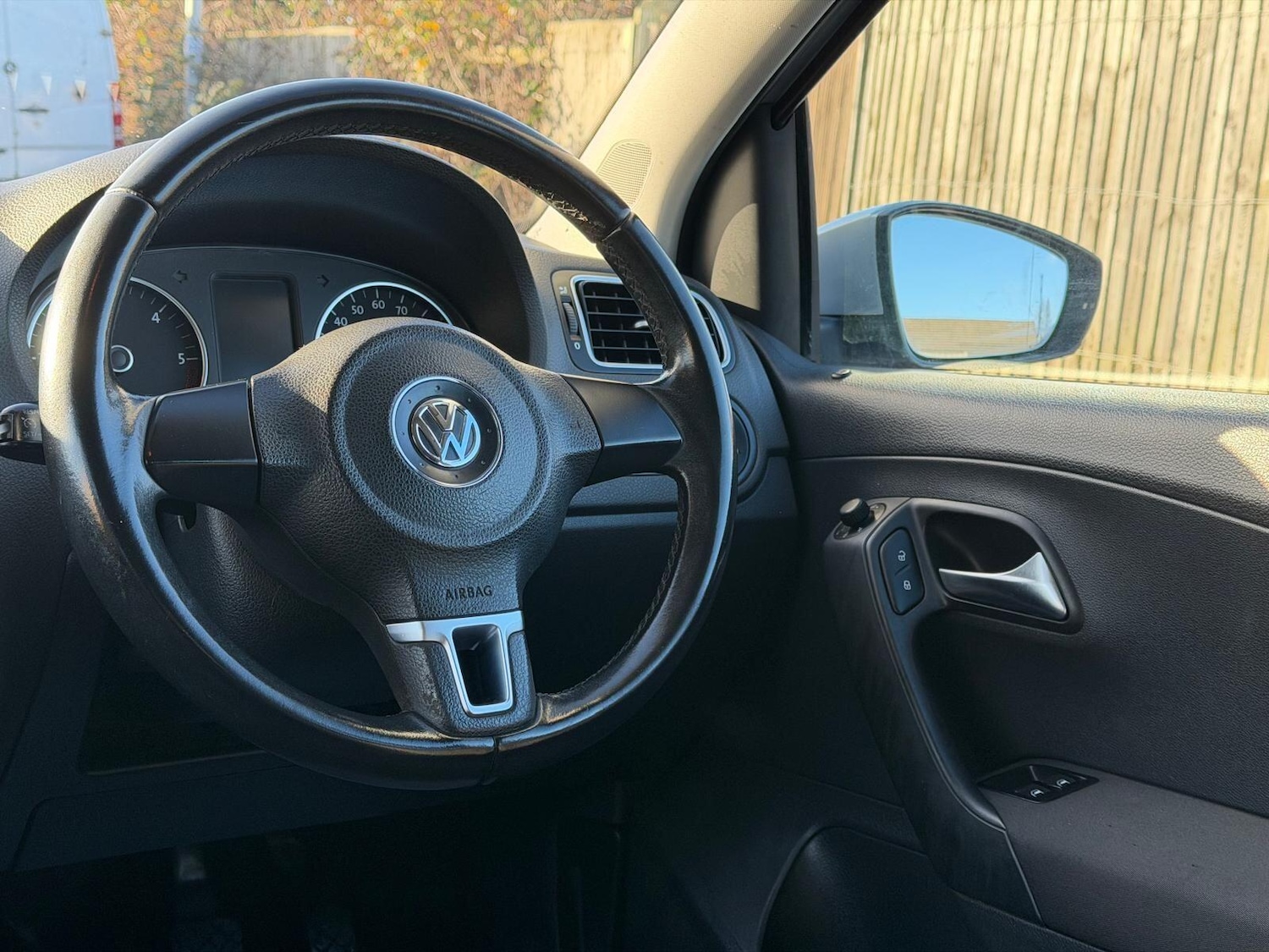 Used Volkswagen Polo for sale - 77015955: Photo 32