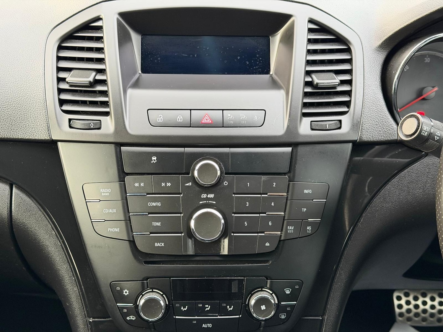 Used Vauxhall Insignia 2011 for sale - 77306005: Photo 36