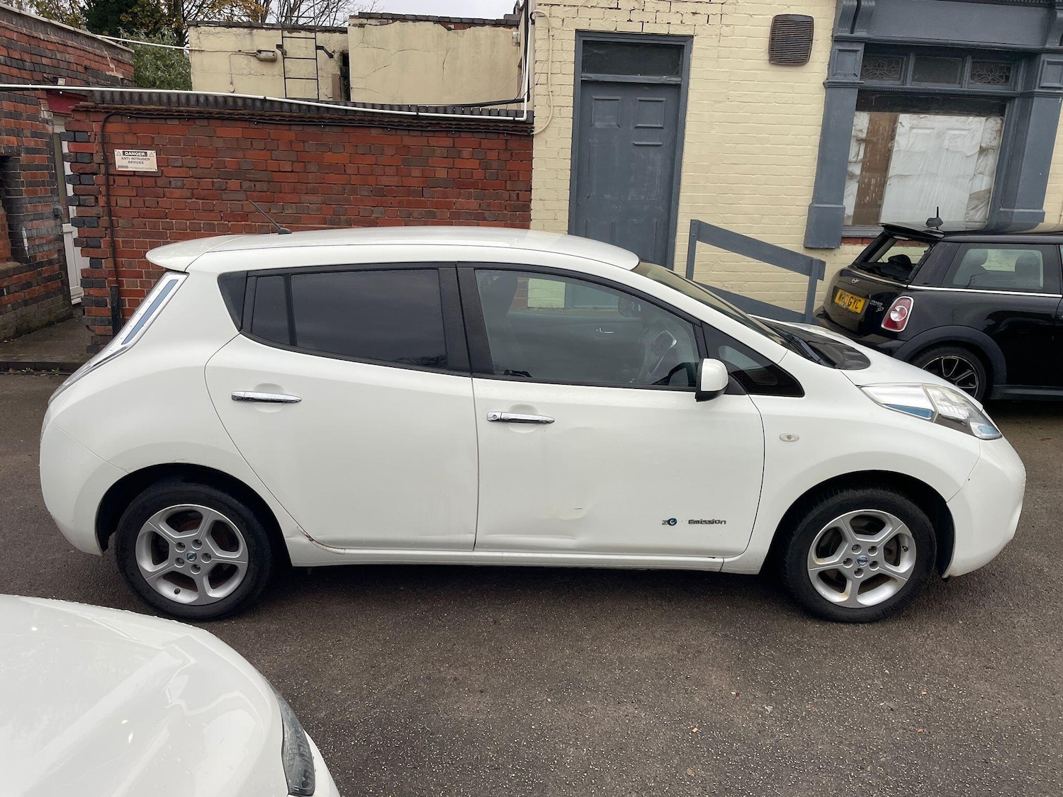 Used Nissan Leaf for sale - 76550884: Photo 15