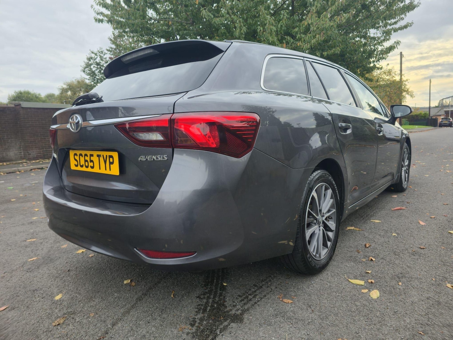 Used Toyota Avensis 2015 for sale - 76997811: Photo 24